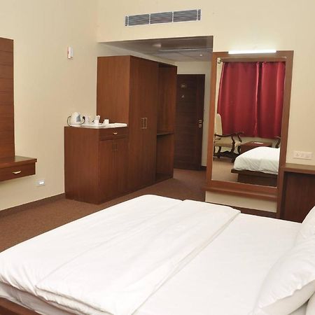 Neelkanth'S Bagar Inn Resort Jhunjhunu Extérieur photo