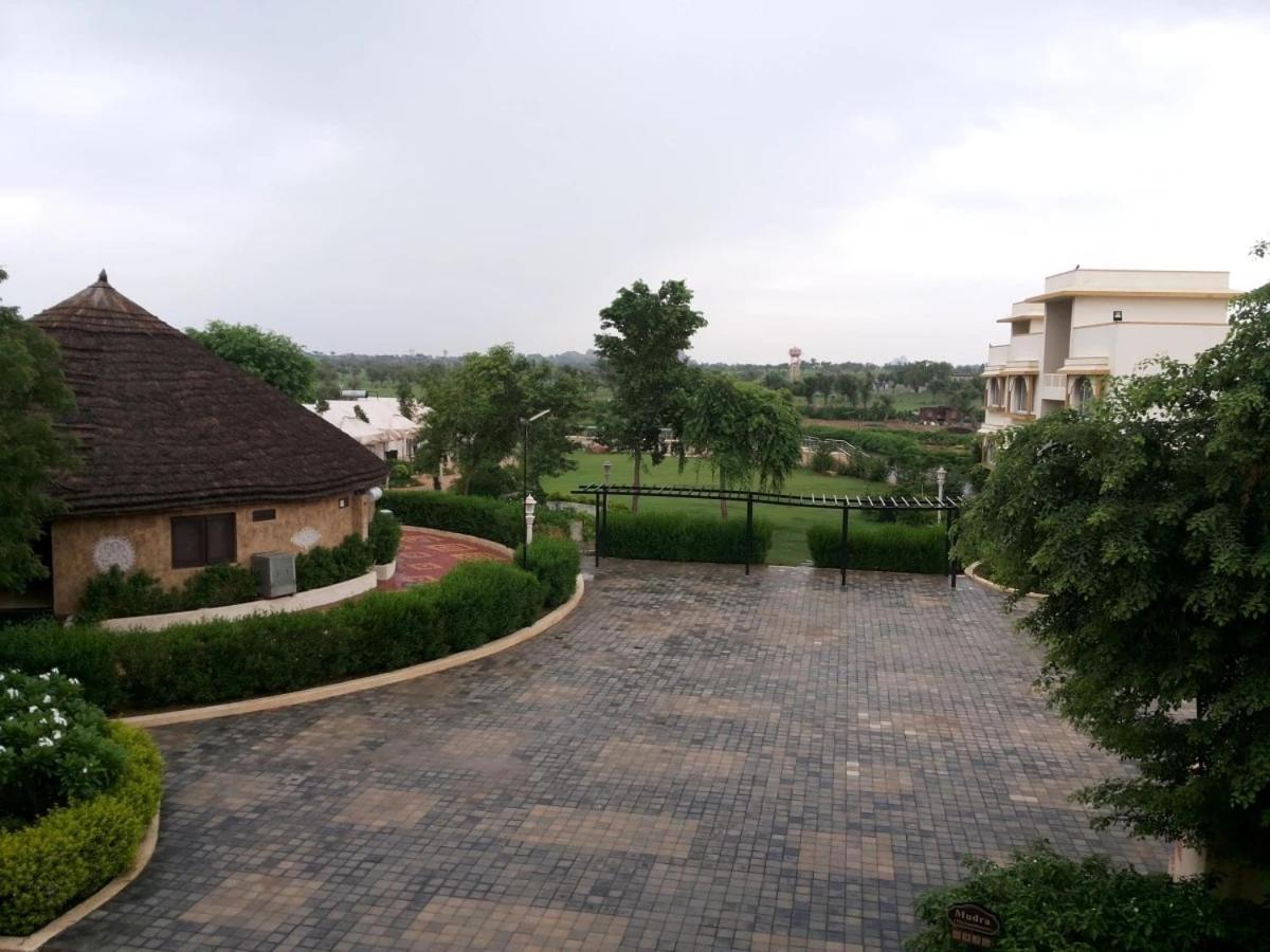 Neelkanth'S Bagar Inn Resort Jhunjhunu Extérieur photo