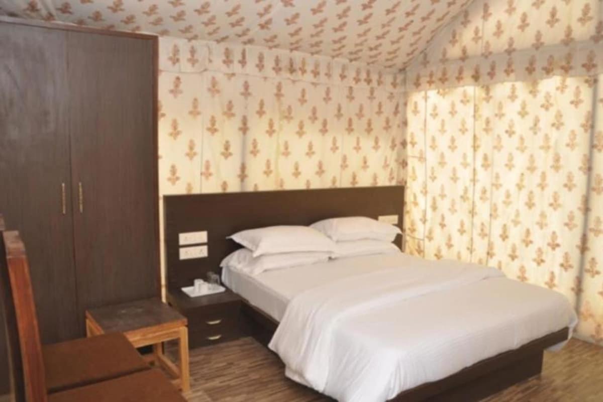Neelkanth'S Bagar Inn Resort Jhunjhunu Extérieur photo