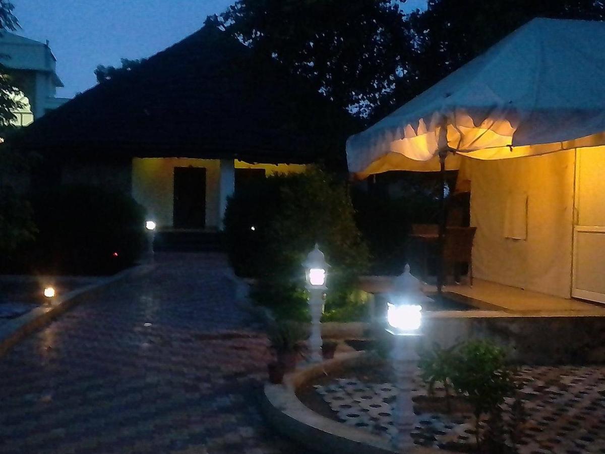 Neelkanth'S Bagar Inn Resort Jhunjhunu Extérieur photo