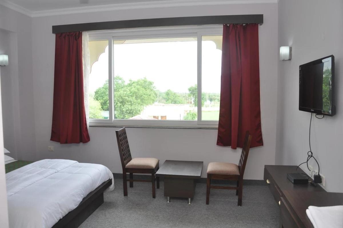 Neelkanth'S Bagar Inn Resort Jhunjhunu Extérieur photo